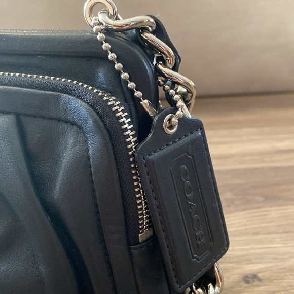 Coach Black Leather Shoulder Bag - Picture 2 of 11